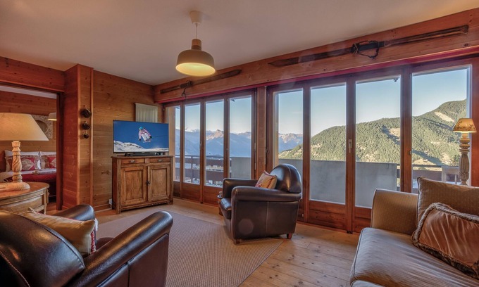 La Tzoumaz Apartment | Discover Appartement Bellevue 527 - Lake View & Pool Access