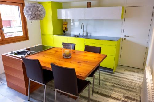 Termen Apartment | Family-Friendly Appartement Binna with Guest Rated 8.9
