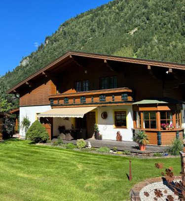 Bad Hofgastein Apartment | Family-Friendly Appartement Brandner Rated 9.7/10 by Guests