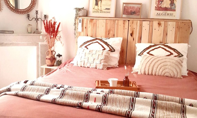 Algiers Apartment | Cozy Apartment in the Heart of Algiers with Spa & Breakfast