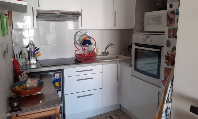 Cachan Apartment | Bright and Quiet Apartment with Elevator and Parking