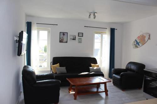 Crozon Apartment | Central Crozon Apartment - Just 5 Minutes to the Beach