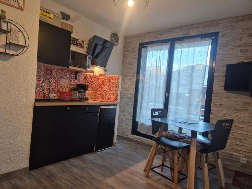 Risoul Apartment | Convenient Stay at Le Villaret 2 Near Risoul Ski Slopes