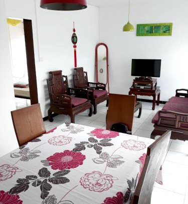Saint-Denis Apartment | City View One-Bedroom Apartment in Saint Denis with WiFi