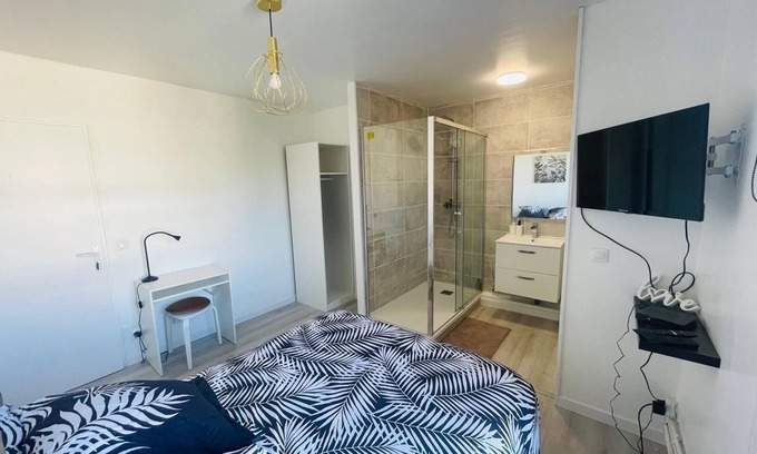 Croix Apartment | Cozy Appartement Cocon Plus: Family-Friendly Retreat