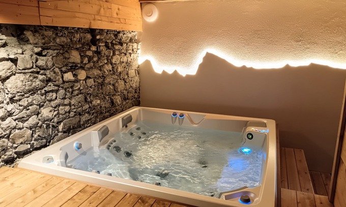 Samoens Apartment | Enjoy a Cozy Stay at Appartement Chez Léon with Garden