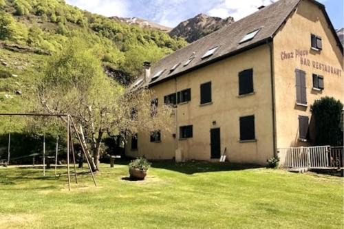 Estaing Apartment | Pet-Friendly Oceanfront Appartement Chez Place à Estaing