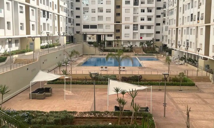 Les Amicales Apartment | Chic and Secure Apartment with Pool & Spa Amenities