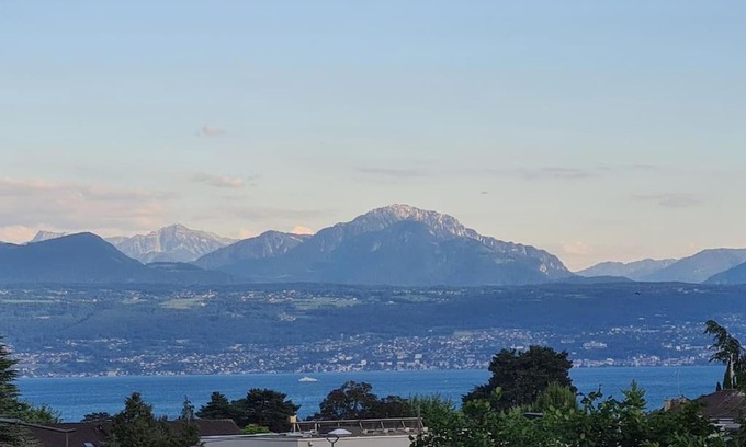 Ecublens Apartment | Discover Milladon: Oceanfront Hotel Near EPFL