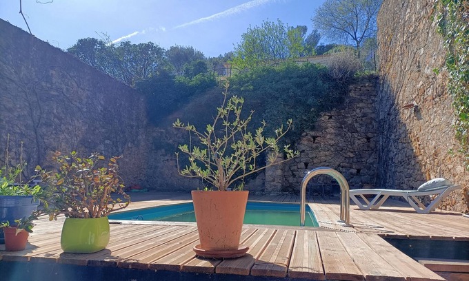 Gabian Apartment | Cozy 33 m² Apartment with Pool and Terrace for Relaxation