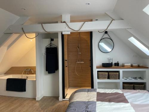Le Portel Apartment | Cozy Duplex Apartment Steps from the Beach with Ocean View