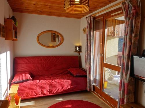 Areches Apartment | Comfortable Apartment for 4-5 in Village Center Near Slopes