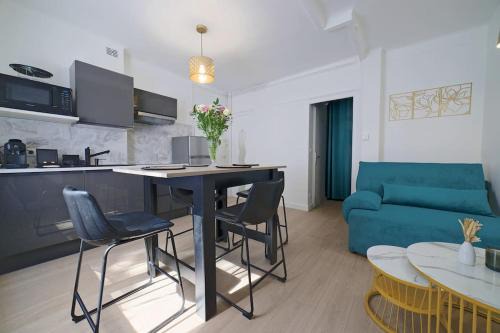 Saint-Etienne Apartment | Charming Appartement COSY Near Gare Chateaucreux for Families