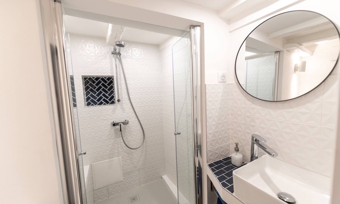 Vienne Apartment | Cozy Apartment in Central Location with Family Amenities