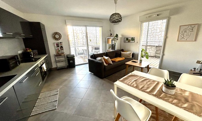 Port Marianne Apartment | Cozy Port Marianne Apartment with Garage & Family-Friendly Amenities