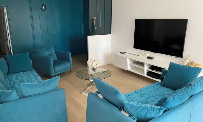 Lunel Apartment | Cozy Getaway Near the Beach - Ideal for Families