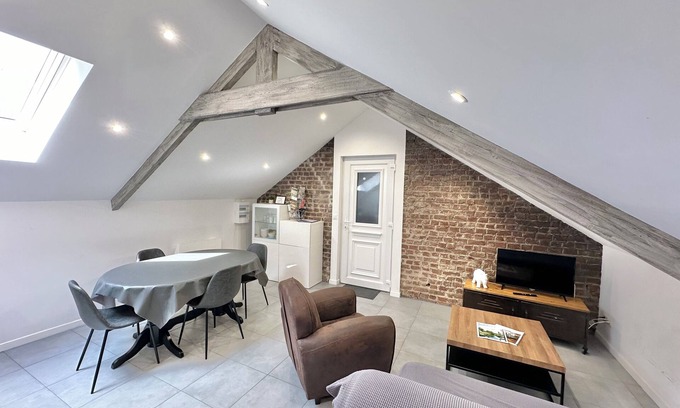 Berck-sur-Mer Apartment | Cozy Retreat: Ocean View, Pet-Friendly & Steps from Beach
