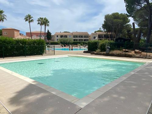 Valescure Apartment | Appartement Coté jardin - Wifi