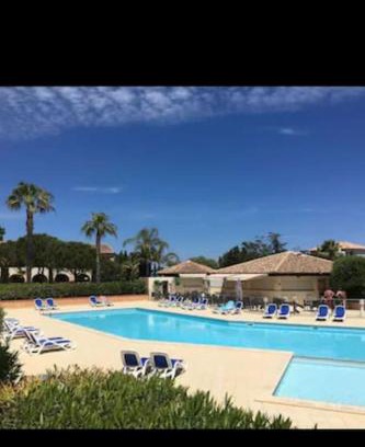 Bravone Apartment | Oceanfront Apartment with Pool and Child-Friendly Amenities
