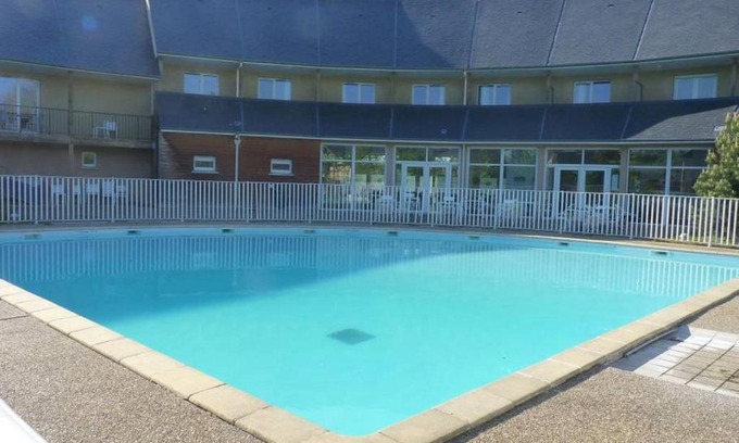 Equemauville Apartment | Cozy 30m2 Apartment Near Honfleur with Private Pool