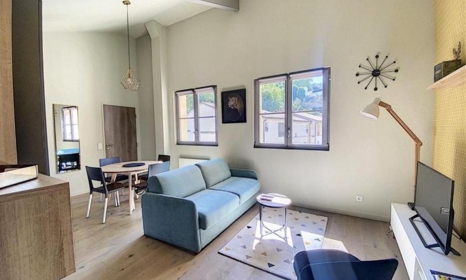 Fourviere Apartment | Cozy Apartment Near Vieux Lyon with Family-Friendly Amenities