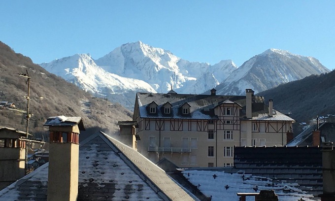 Brides-les-Bains Apartment | Top-Rated Apartment with Terrace & Vanoise Views