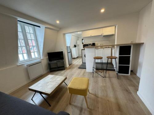 Dunkerque Centre Apartment | Stylish Appartement Dunkerque Centre - Guest Rated 9/10