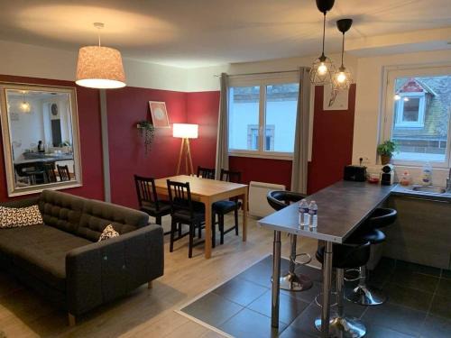 Chateaulin Apartment | Family-Friendly Appartement Duplex The Lighthouse Awaits You