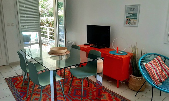Soorts-Hossegor Apartment | Explore Appartement en Ville: 10/10 Rated with Pool & Spa