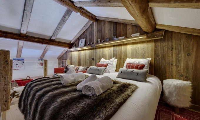 Val-d'Isere Apartment | Chalet Spirit Apartment - Breathtaking Mountain Views Await