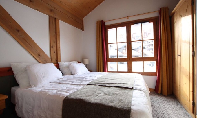 Arc-1950 Apartment | Cozy 3-Bedroom Ski Retreat with Fireplace and Spa Access
