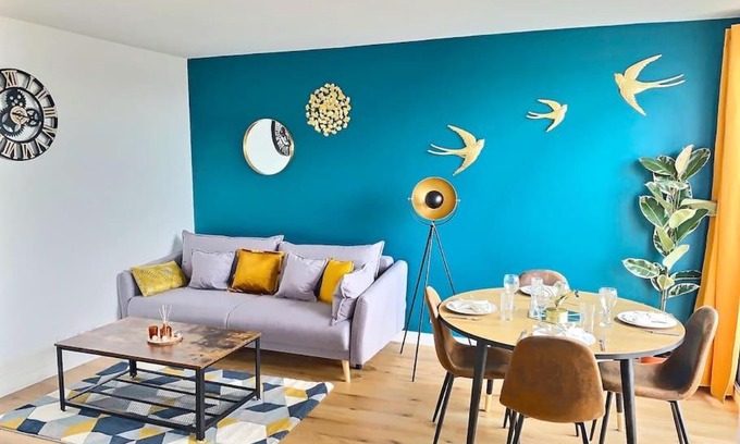 Saint-Germain-en-Laye Apartment | Central Saint Germain Apartment - Rated 8.7/10, Family Friendly