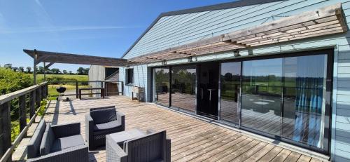 Saint-Pierre-du-Mont Apartment | Spacious Apartment at Manoir de Mauny with Family-Friendly Amenities