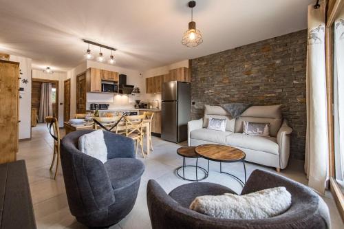 Saint-Sorlin-d'Arves Apartment | New Apartment in the Heart of the Village - Family Friendly