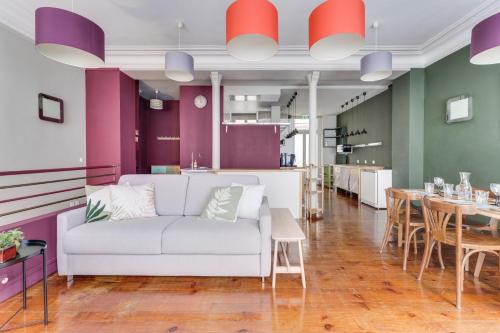 Pere Lachaise Apartment | Discover Appartement Gambetta in Vibrant Quartier Dynamique