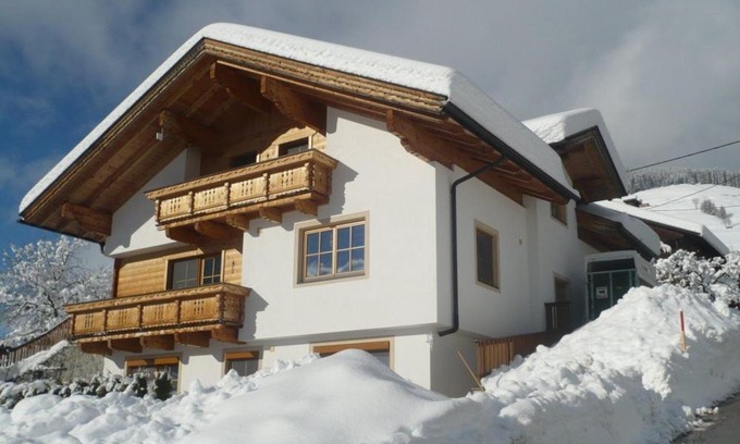 Anras Apartment | Family-Friendly Appartement Gasser with 9.6/10 Review Score