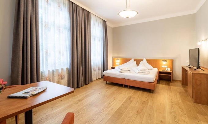 Millstatt House | Family-Friendly Appartement Goldeck with Spa & Pool Access