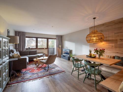 Reith bei Kitzbuehel Apartment | Family-Friendly Appartement Hafkamp with Pool Access