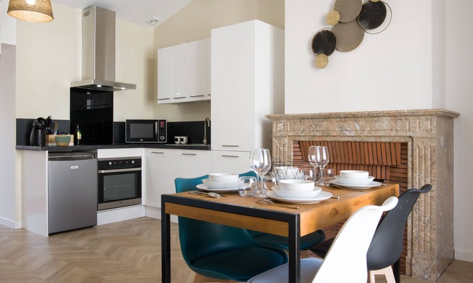 Rochefort Apartment | Top-Rated Apartment in Rochefort - Pet & Child Friendly!