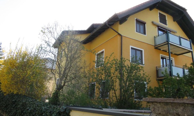 Guggenthal Apartment | Pet-Friendly Appartement-Heuberg with 9/10 Guest Rating