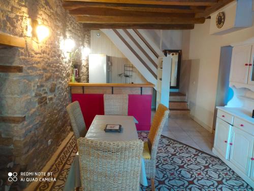 Pesmes Apartment | Elegant T4: Family-Friendly Comfort for Your Stay