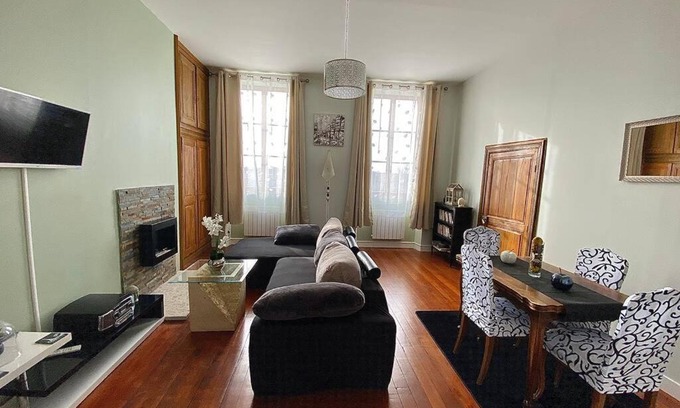 La Charite-sur-Loire Apartment | Discover Le Petit Paradis de la Loire - Family & Pet Friendly