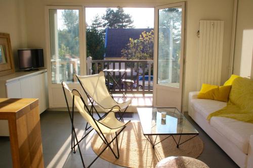 Tourgeville Apartment | Inviting Appartement Le Clos de Sablier with Family Amenities
