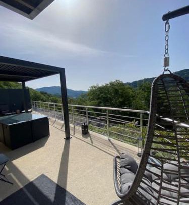 Le Cheylard Apartment | Oceanfront Appartement Le Cocoon with 9.5/10 Rating