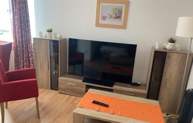 Urdenbach Apartment | Pet-Friendly Appartement Leon: Highly Rated & Family-Approved