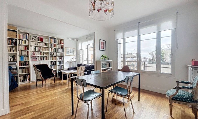 20th Arrondissement Apartment | Bright Appartement Near Père Lachaise with Family Kitchen