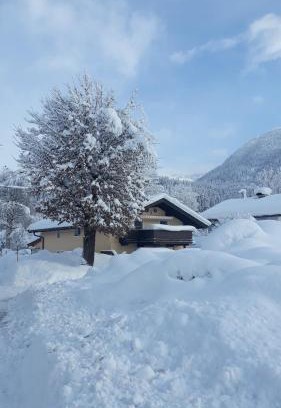 Kirchdorf in Tirol Apartment | Relaxing Getaway at Appartement Müllner with Hot Tub