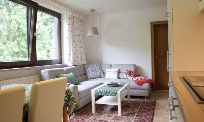 Lofer Bed & Breakfast | Cozy 2-Bedroom Apartment with Spa and Family Amenities