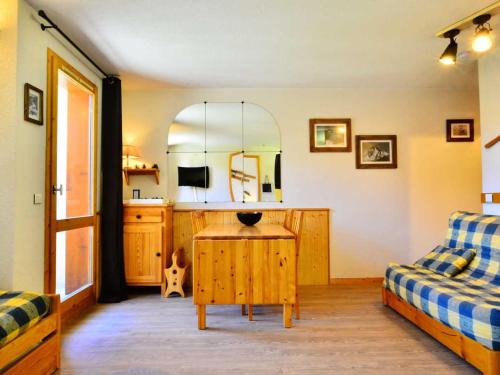 Montchavin Apartment | Convenient Montchavin La Plagne Apartment Near Ski Pistes