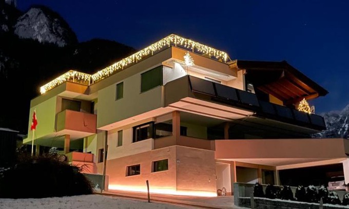 Buchau Apartment | Oceanfront Appartement Mountain Lake – Guest Rated 9.5/10